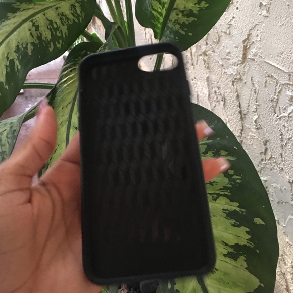 Phone case - Picture 3 of 4